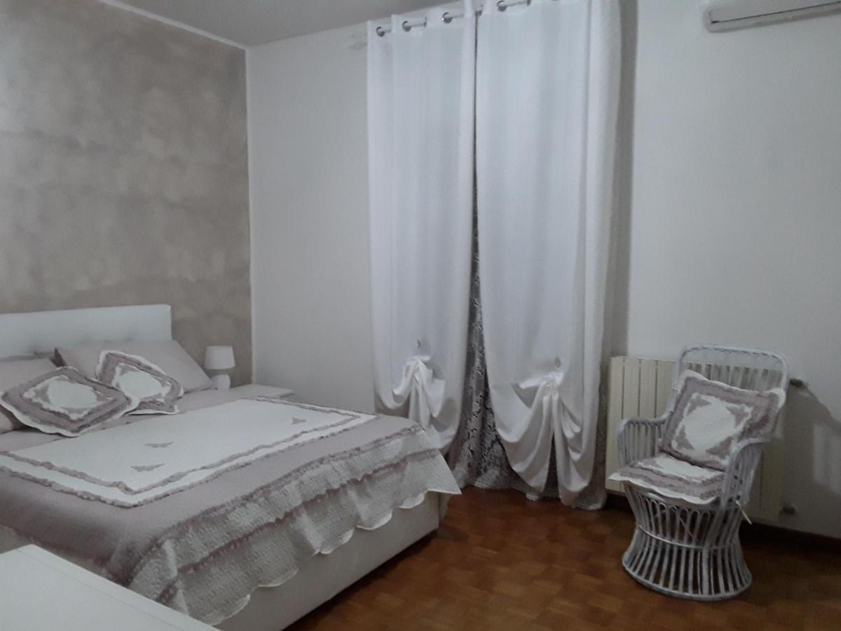 مارانيلّو B&B La Rosa Gialla المظهر الخارجي الصورة
