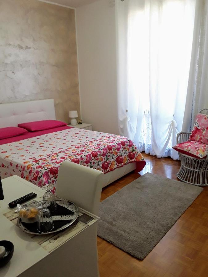 مارانيلّو B&B La Rosa Gialla المظهر الخارجي الصورة